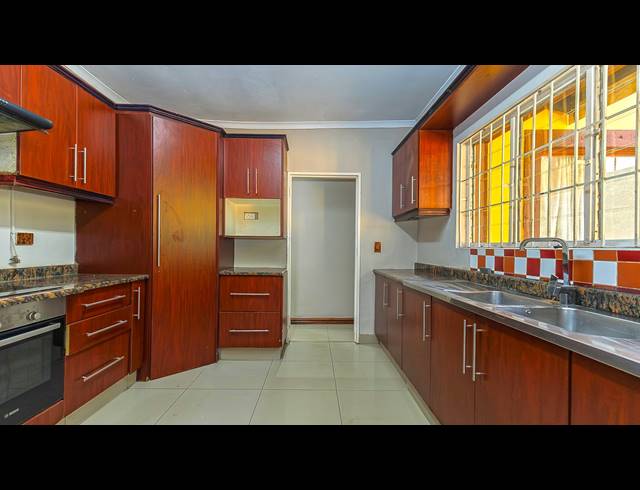 3 BEDROOM HOUSE FOR SALE IN WEST RIDING